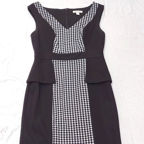 NEW YORK AND CO BLACK AND WHITE HOUNDSTOOTH WAIST BAND PAPLUM SLEEVELESS SIZE 2 - Picture 1 of 13